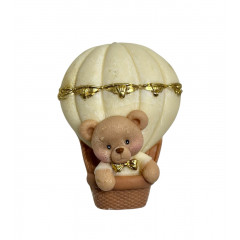 Шоколадная фигурка Медвежонок бежевый в белой кофточке на воздушном шаре